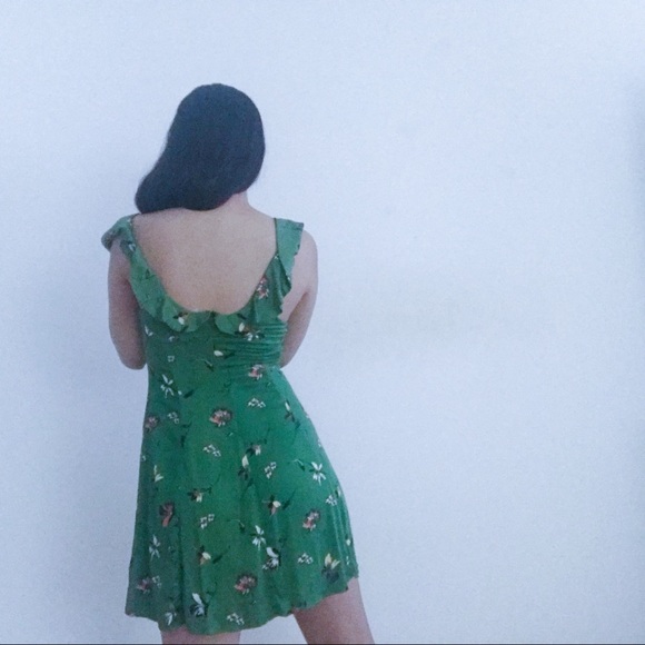 Green floral dress🌿 - Picture 3 of 4